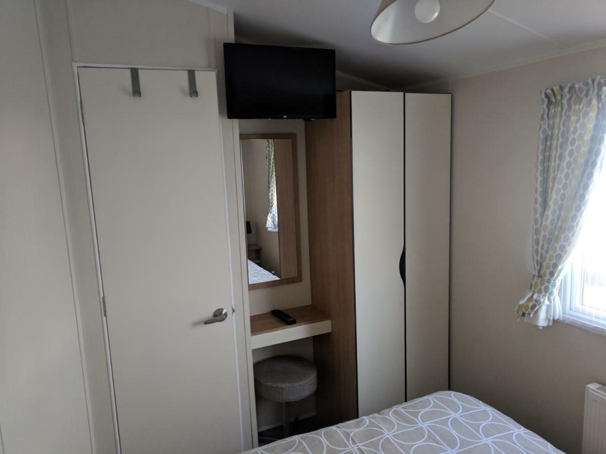 P&D'S Pearl Caravan At Tattershall Lakes Country Park Hotell Eksteriør bilde